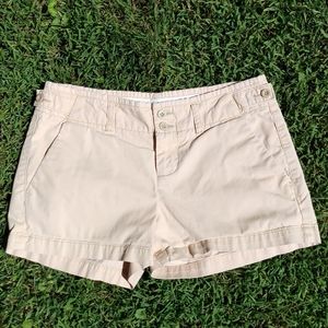 💥5 for $20💥Chino shorts size 6 by Gap